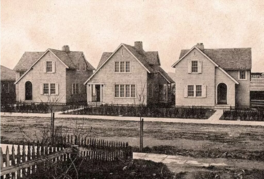Believe It or Not, There Was a Time When the US Government Built Beautiful Homes for Working-Class Americans to Deal with a Housing Crisis